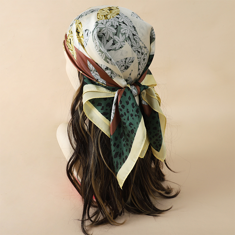 70x70 cm Kadın Eşarp Ipek Duyg - Silk Neck Scarf incelemesi ve fiyatı